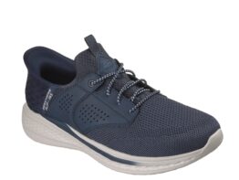 Skechers